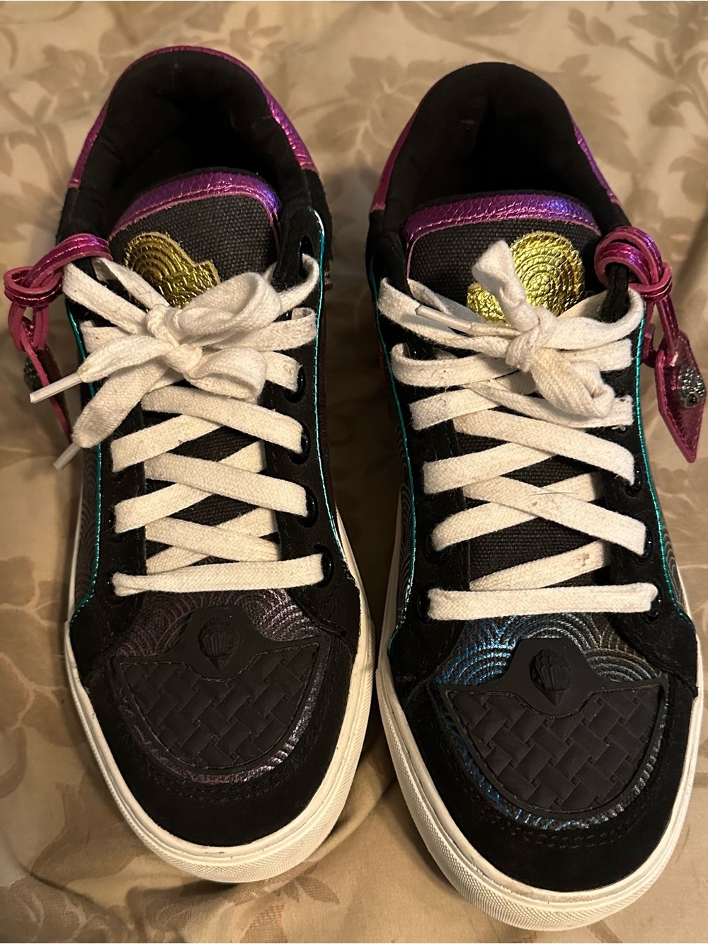 Kurt Geiger Women’s Black Low-Top Sneakers with Metallic Purple Accents